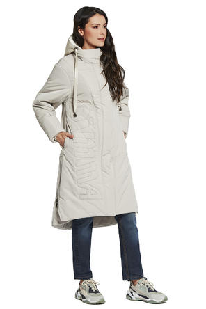 Зимнее пальто с капюшоном DIMMA артикул 2120 цвет жемчужного, фото 1