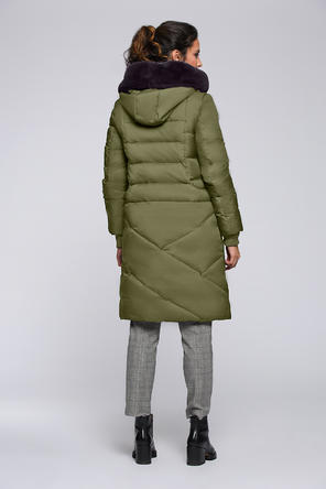 Зимнее пальто с капюшоном DIMMA артикул 1927 цвет зеленый