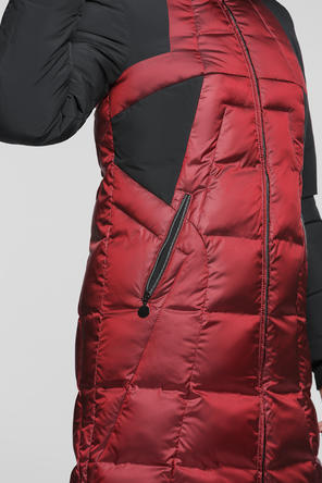 Зимнее пальто с капюшоном DIMMA артикул 2003 цвет бордовый